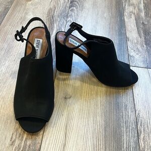 New Steve Madden heels never worn!